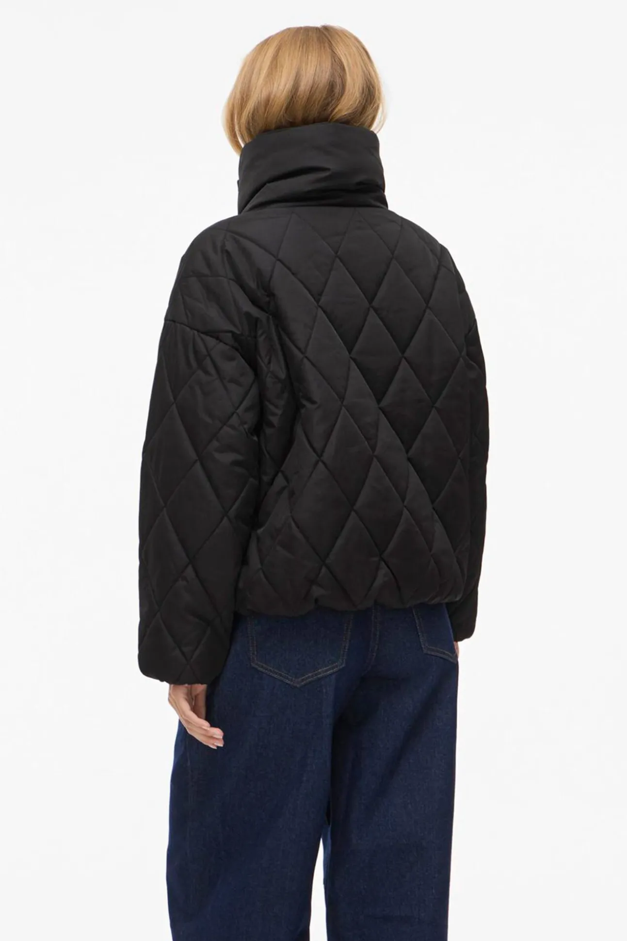 Abrigo acolchado cuello chimenea