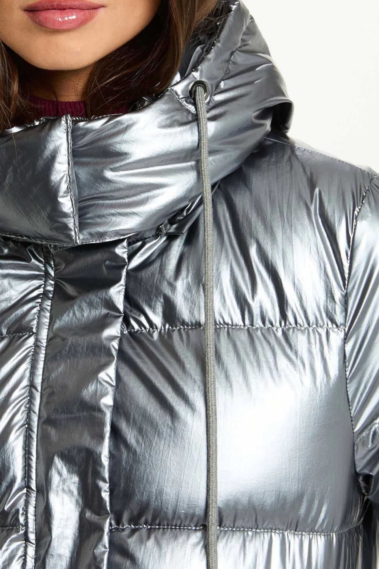 Abrigo acolchado largo brillante