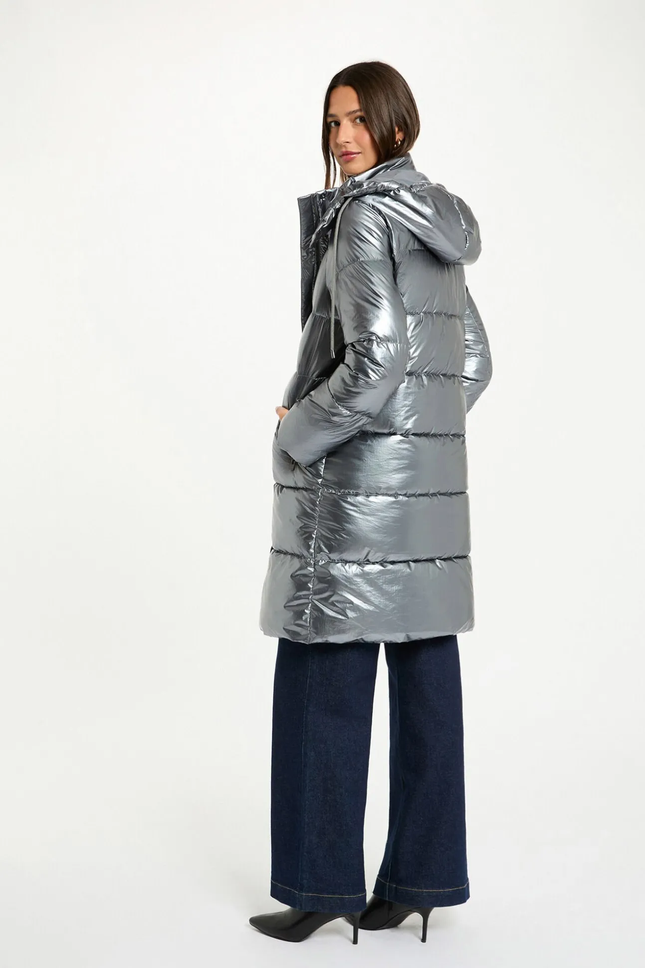 Abrigo acolchado largo brillante