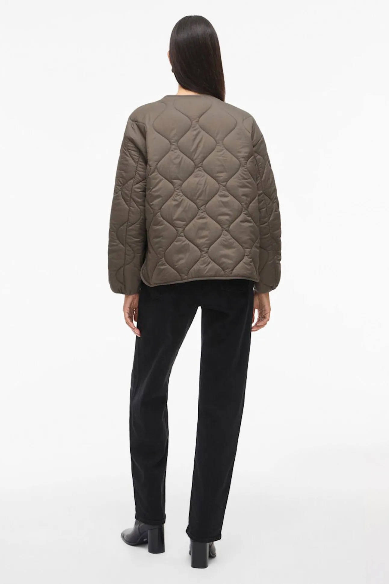 Abrigo acolchado ultraligero