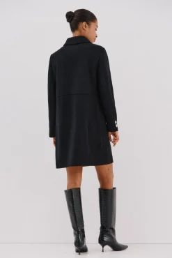 Abrigo botones dorados