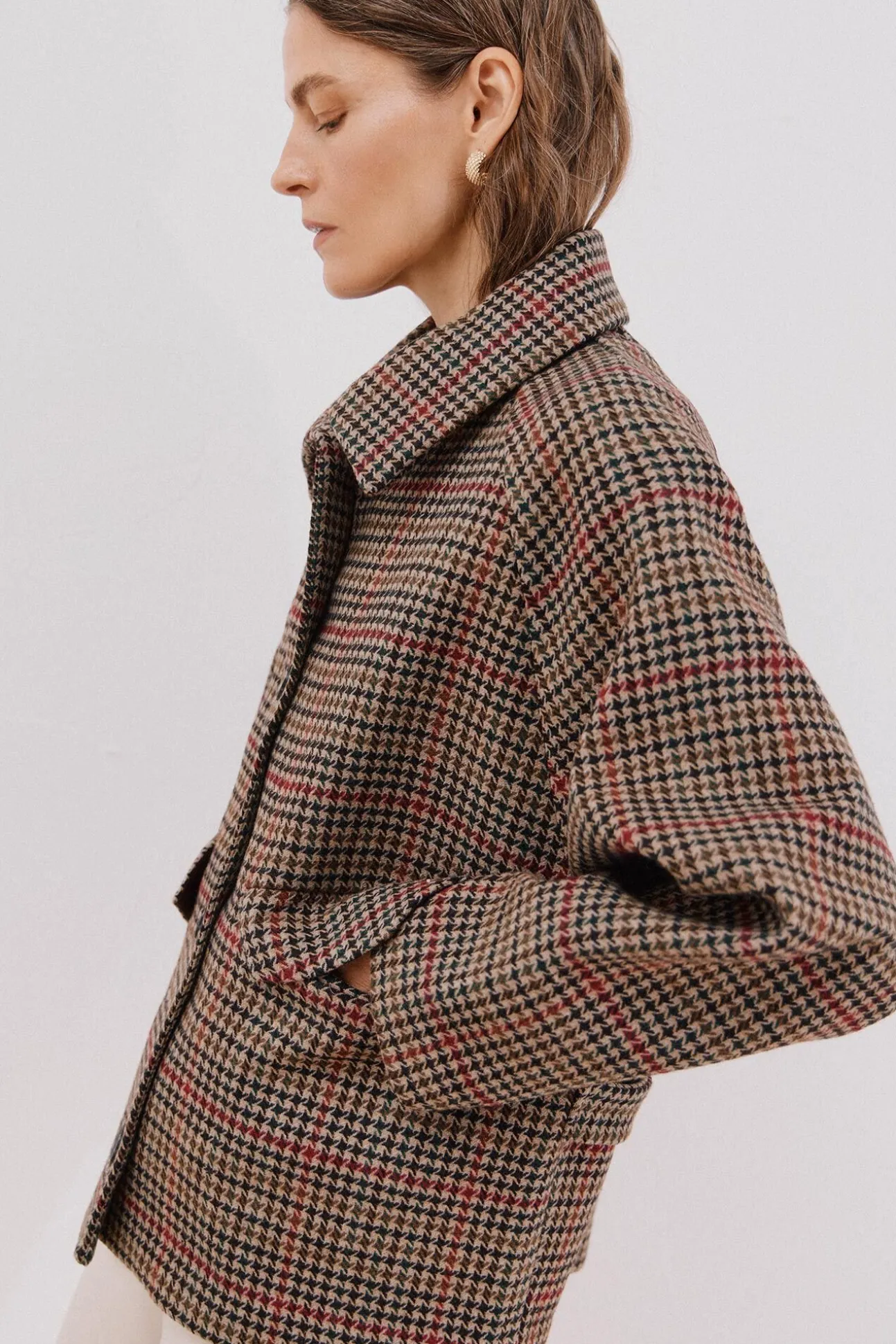 Abrigo corto tejido cuadros