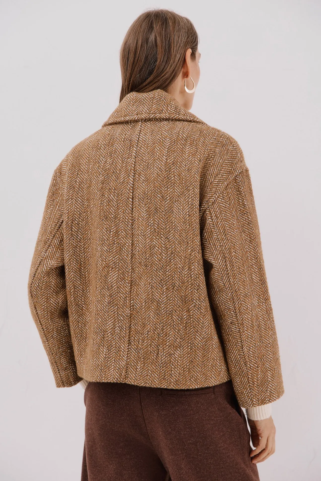 Abrigo corto tejido estructura