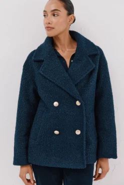 Abrigo corto tejido suave