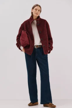 Abrigo corto tejido suave