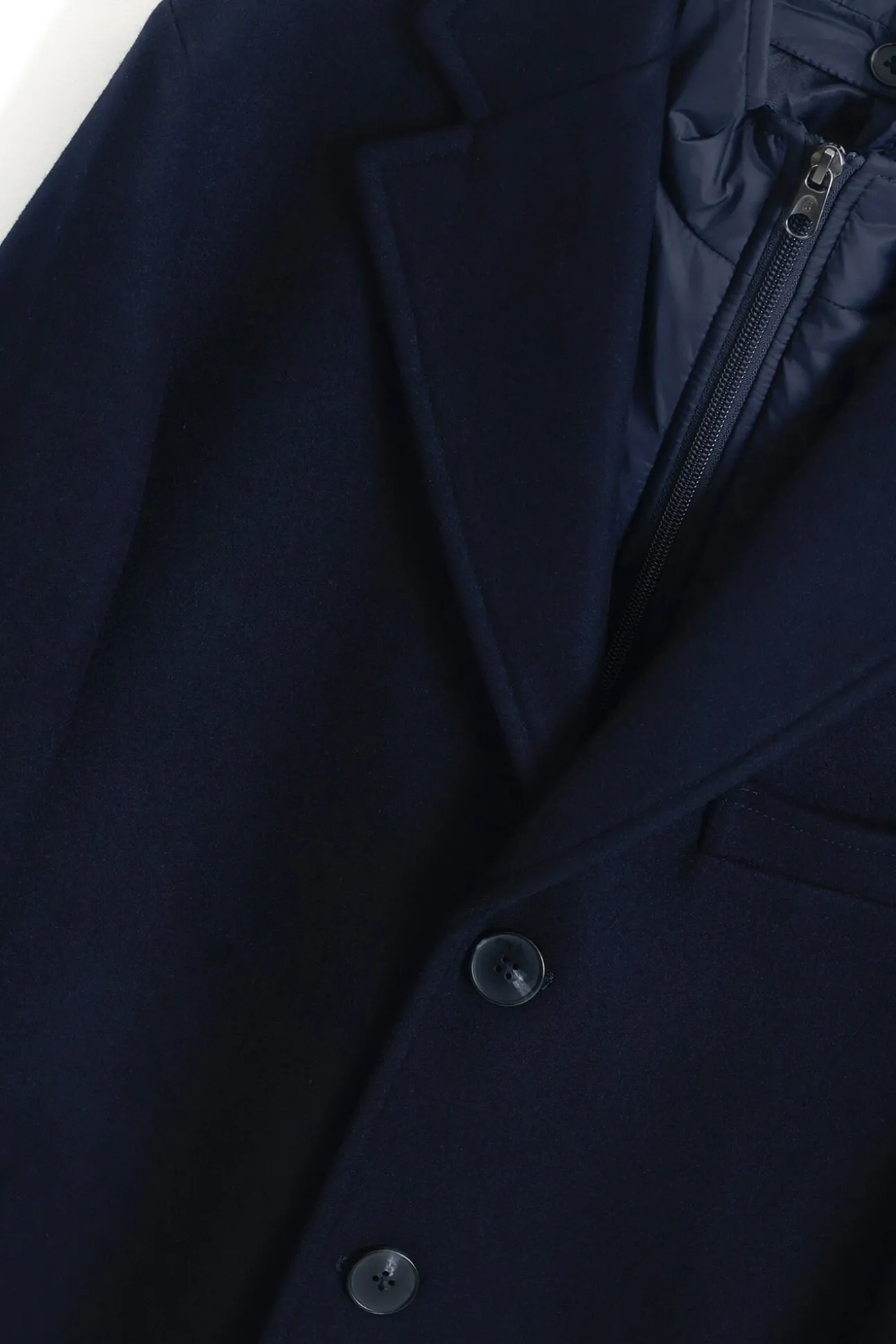 Abrigo cuello desmontable