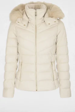 Abrigo cuero sintético capucha