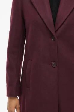 Abrigo de paño con solapas