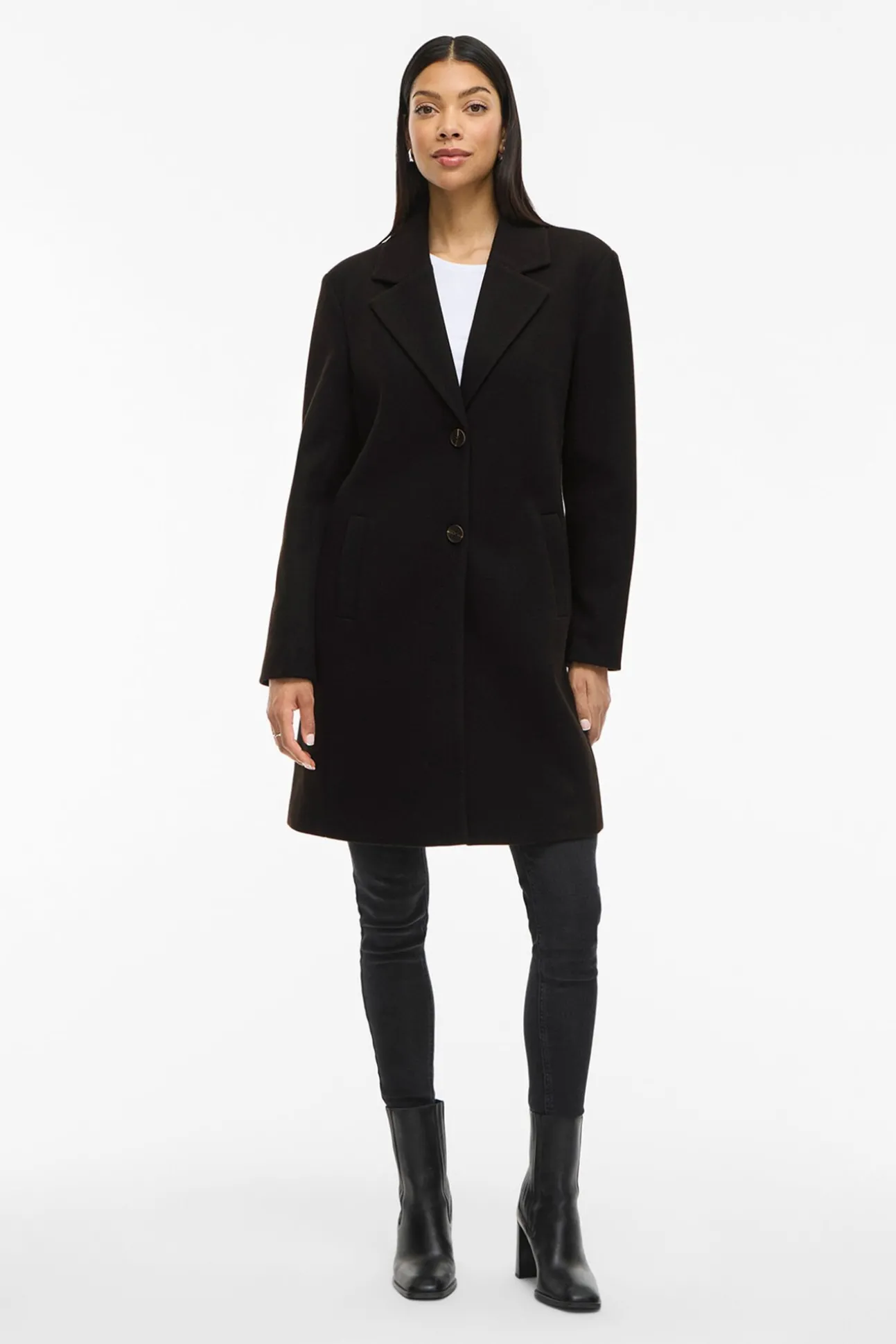 Abrigo de paño con solapas