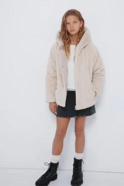 Abrigo de pelo niña