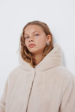 Abrigo de pelo niña