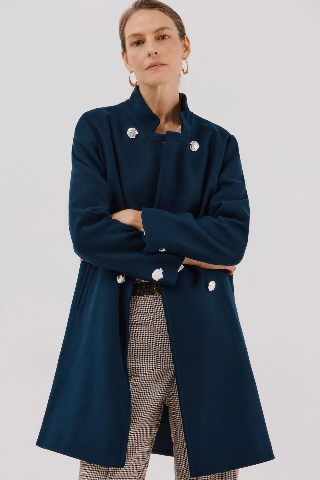 Abrigo doble cruce botón dorado