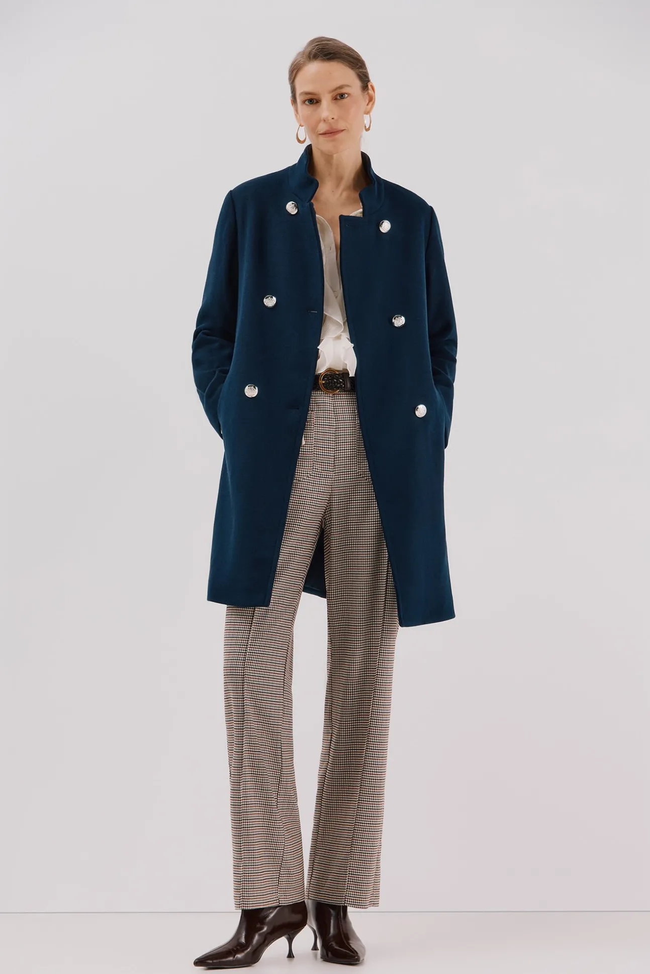 Abrigo doble cruce botón dorado