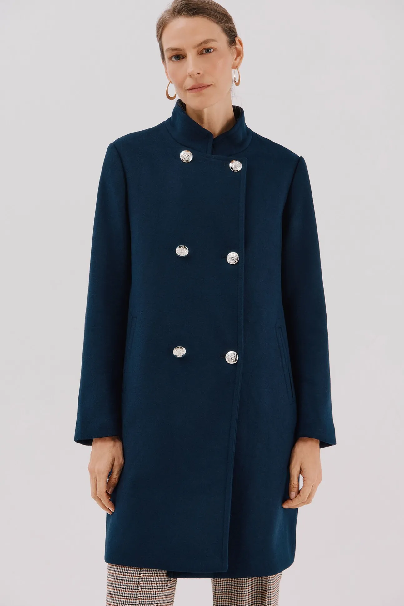 Abrigo doble cruce botón dorado