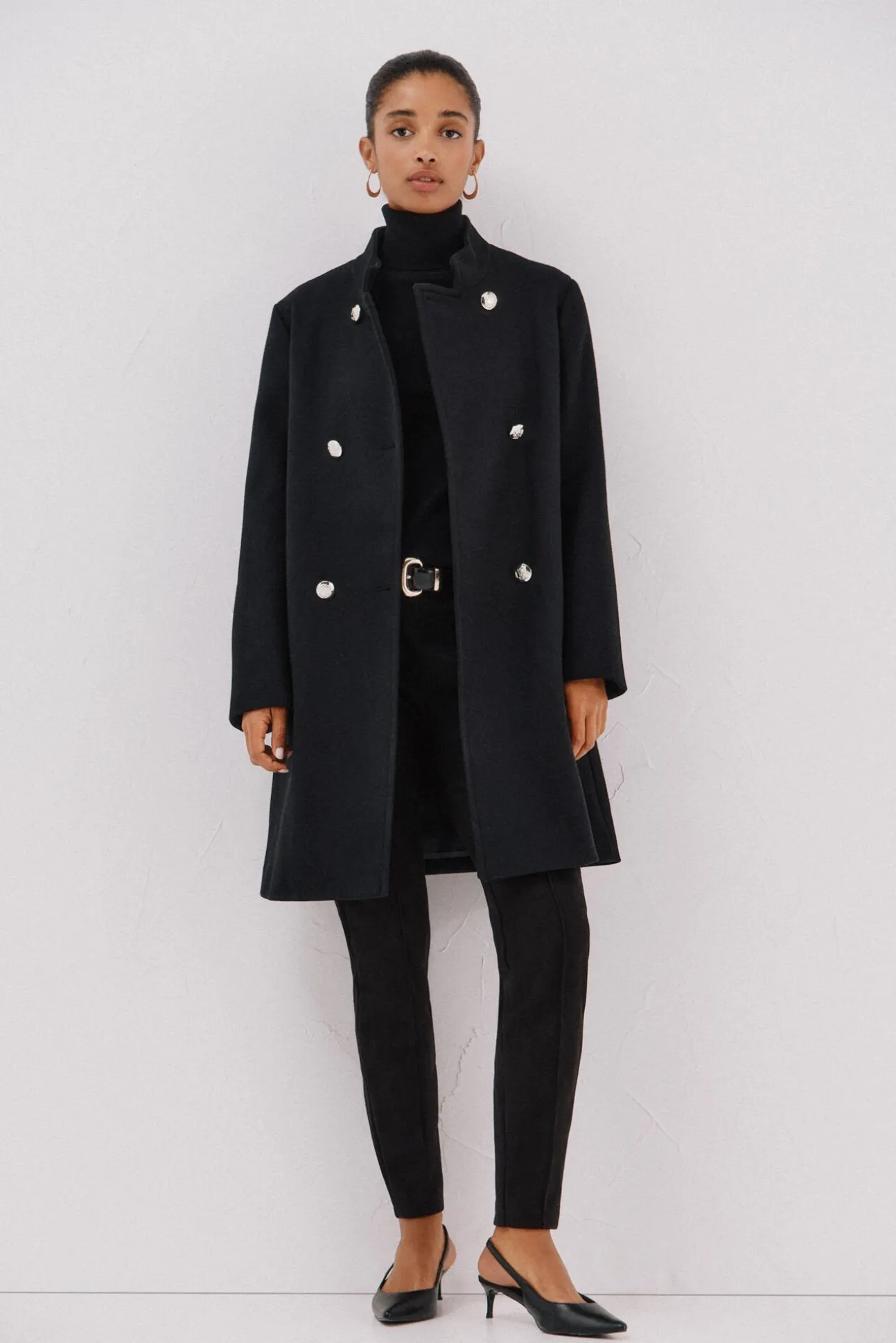 Abrigo doble cruce botón dorado