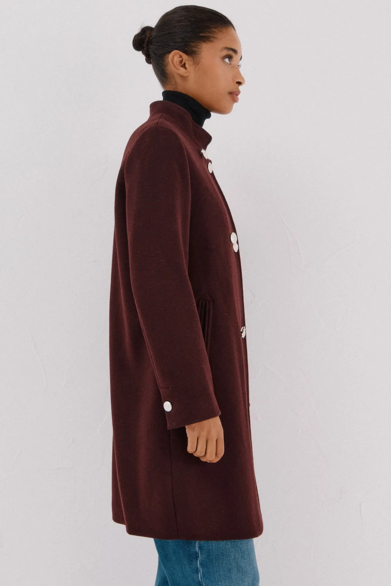 Abrigo doble cruce botón dorado