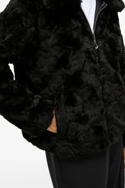 Abrigo efecto pelo con cremallera