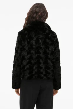 Abrigo efecto pelo con cremallera