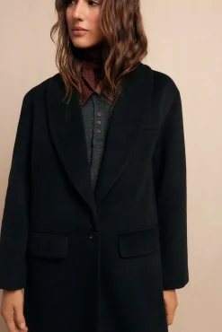 Abrigo largo con cuello esmoquín