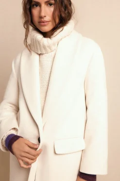 Abrigo largo con cuello esmoquín