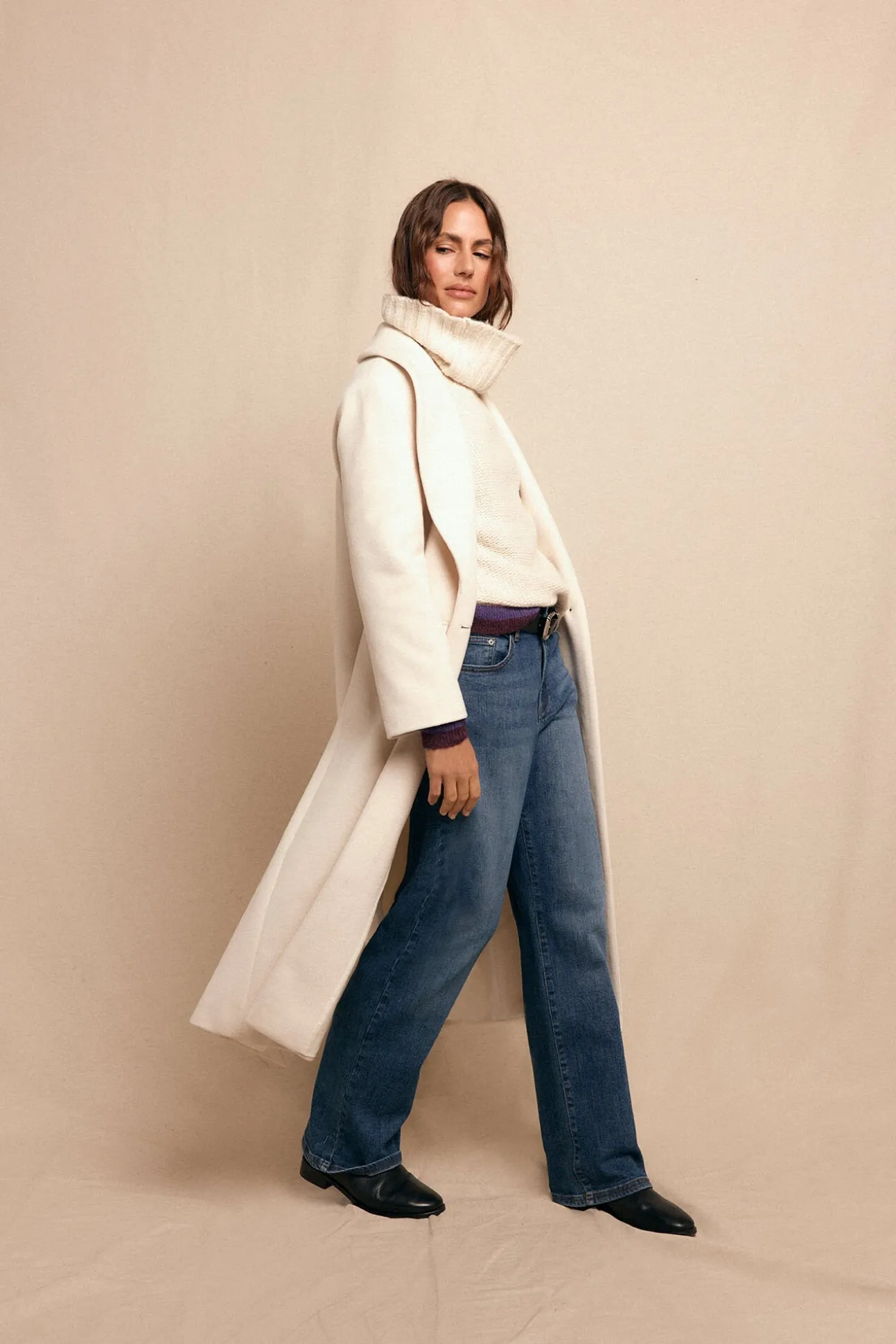 Abrigo largo con cuello esmoquín