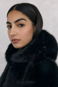 Abrigo largo de efecto pelo