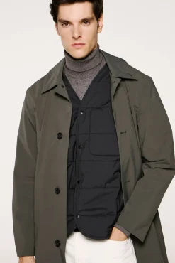 Abrigo técnico resistente al agua con chaleco desmontable