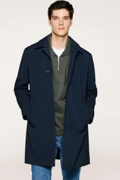 Abrigo técnico resistente al agua con chaleco desmontable