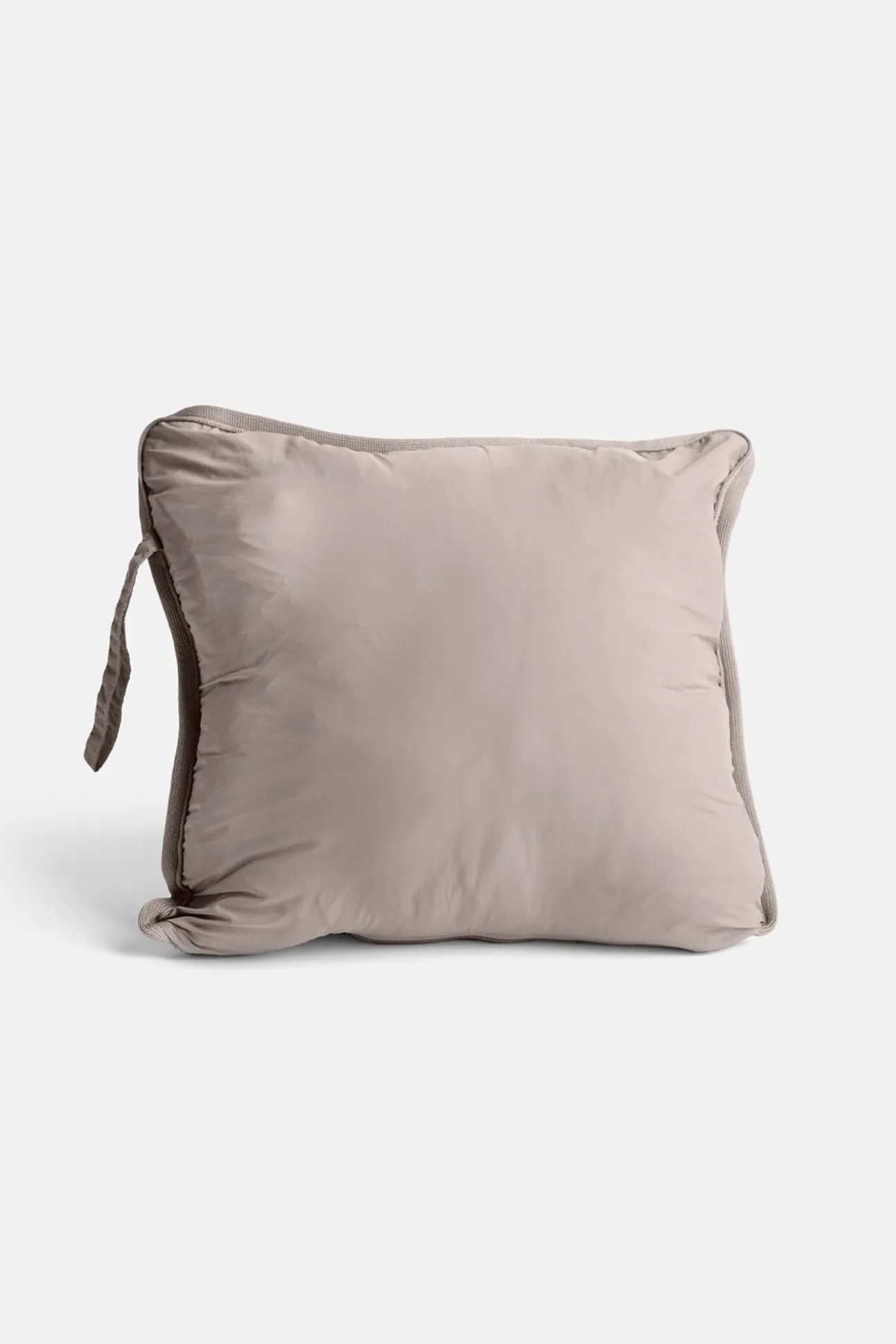 Abrigo tipo canguro peron