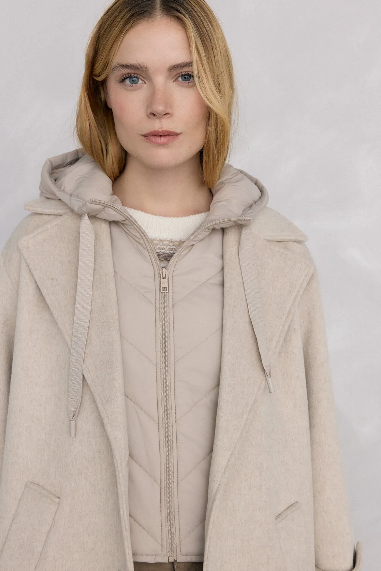 Abrigo y chaleco interior