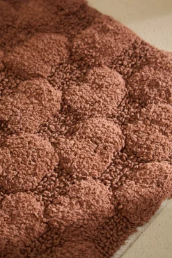 Alfombra de baño a cuadros en tono tierra Oslo