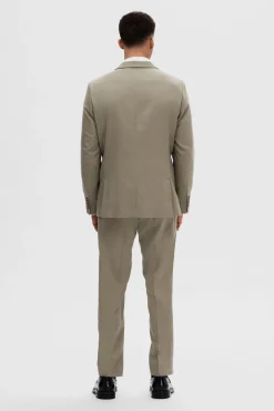 Americana de traje Slim Fit confeccionada con lana.