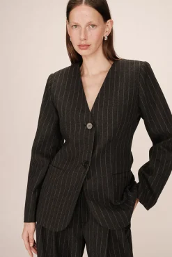 Americana sin cuello