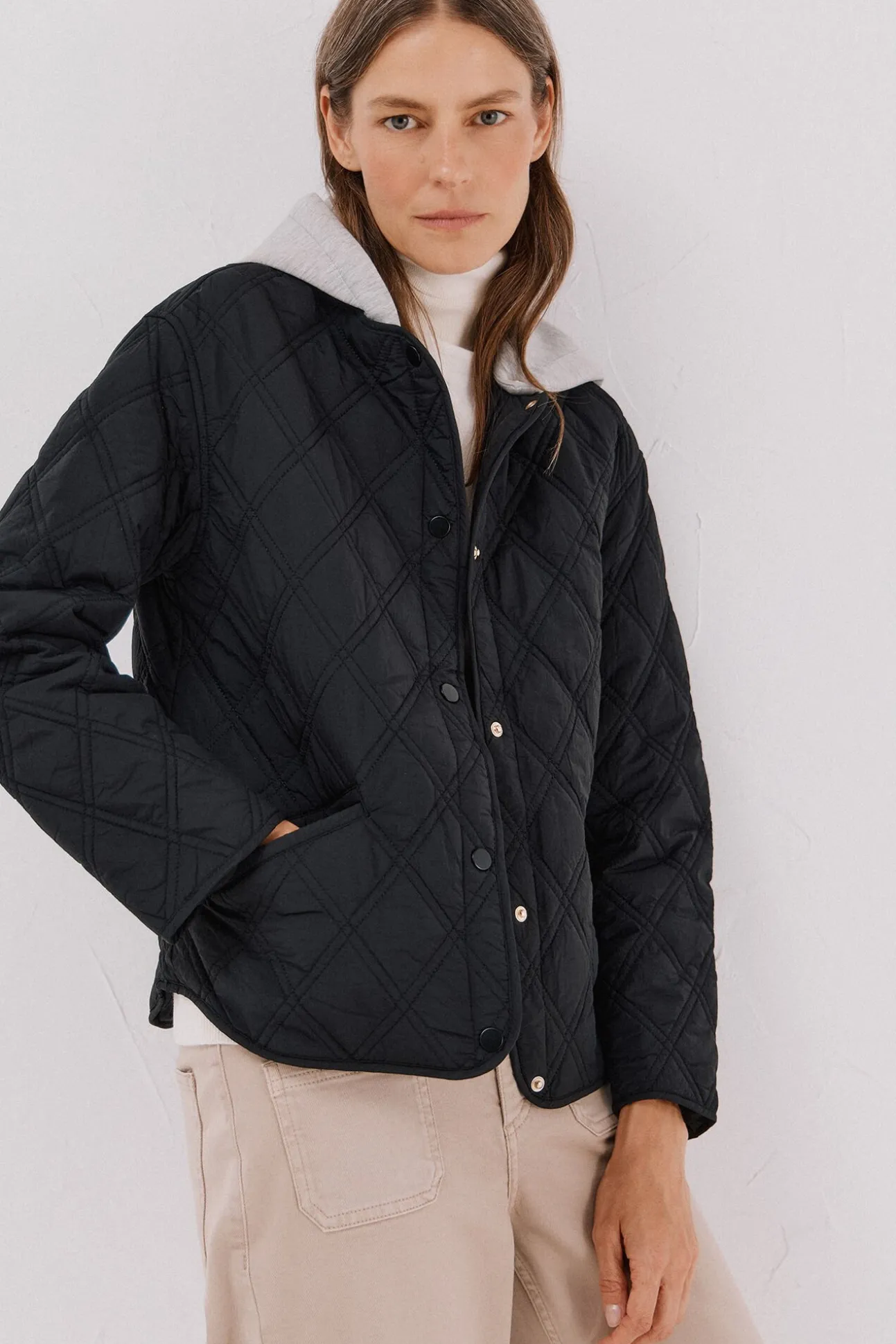 Anorak corto capucha sudadera