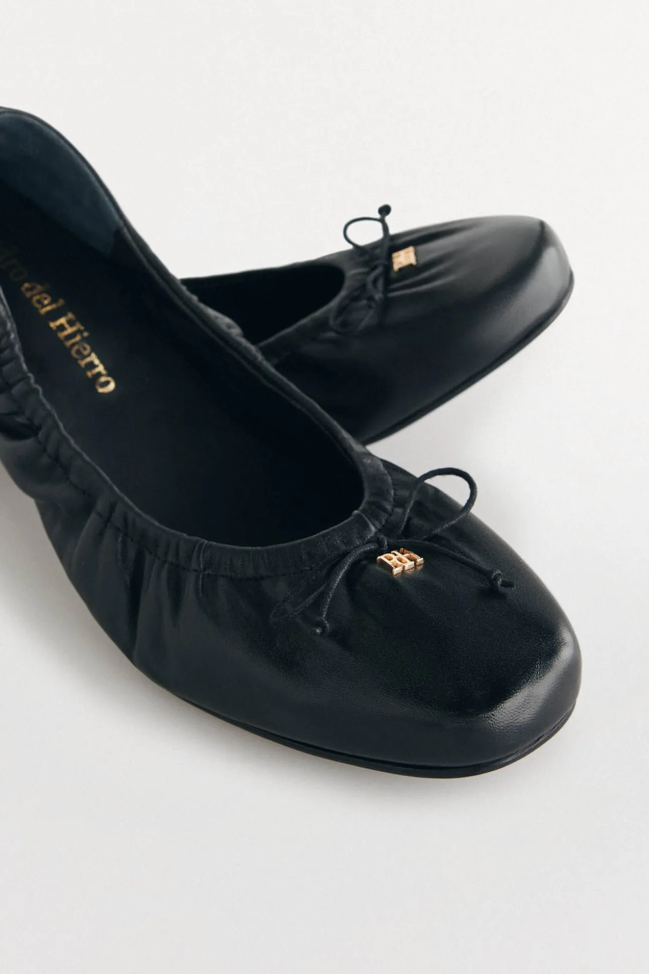 Bailarina fruncida con lazo