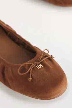 Bailarina fruncida con lazo