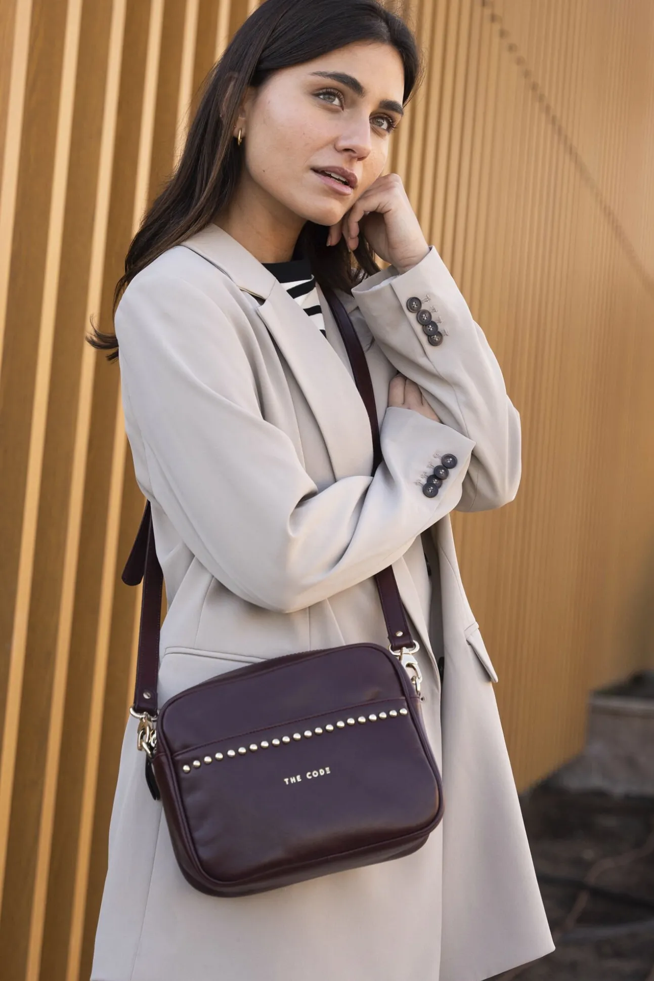 Bandolera Rock piel burdeos