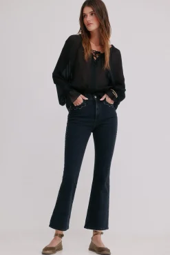 Basilea. Vaqueros con tachuelas