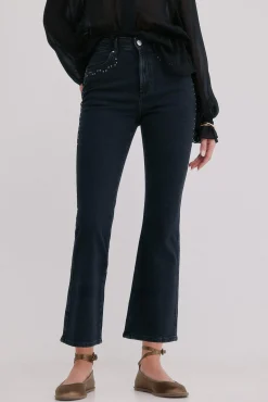 Basilea. Vaqueros con tachuelas