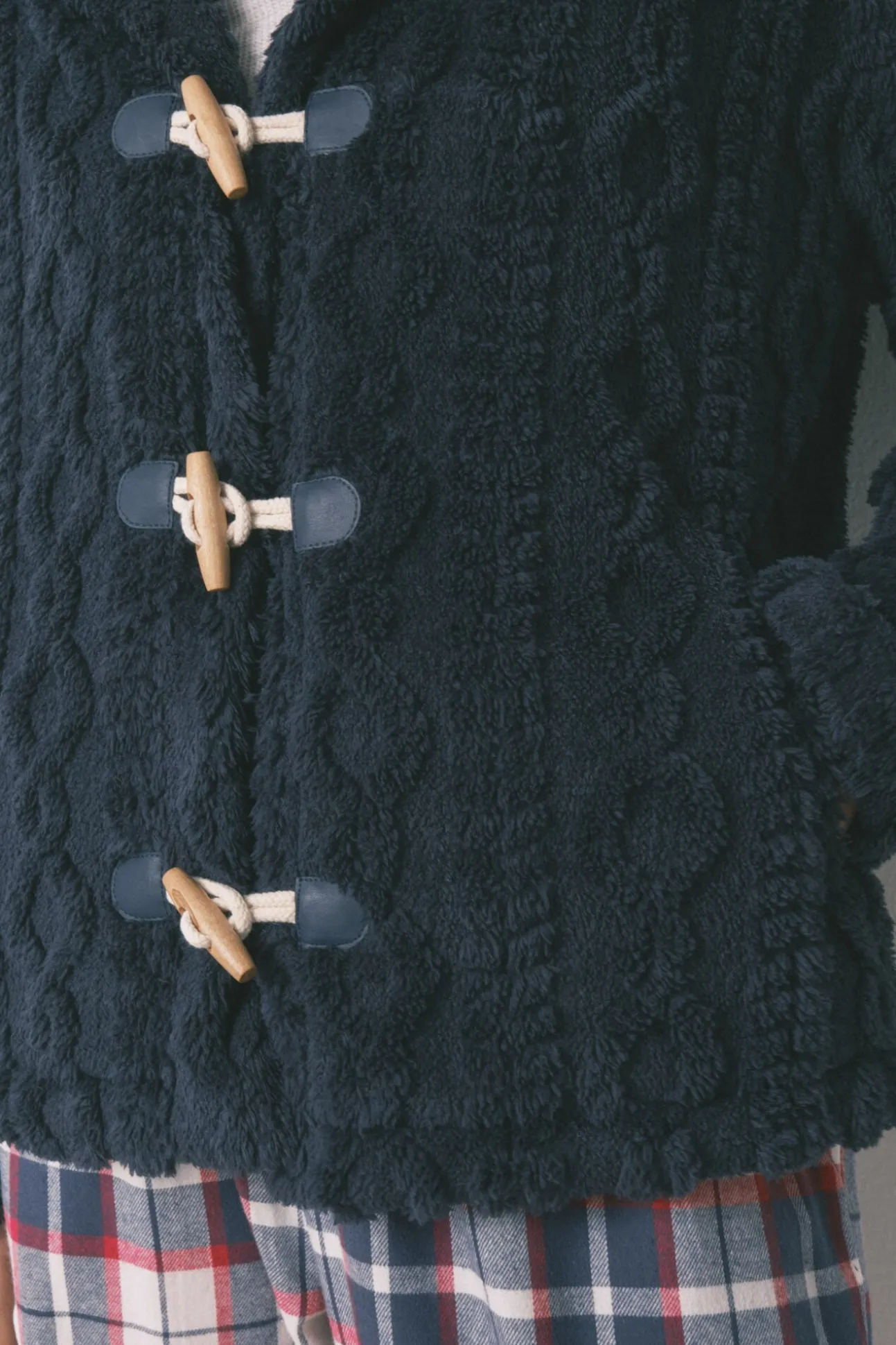 Bata corta capucha polar suave azul