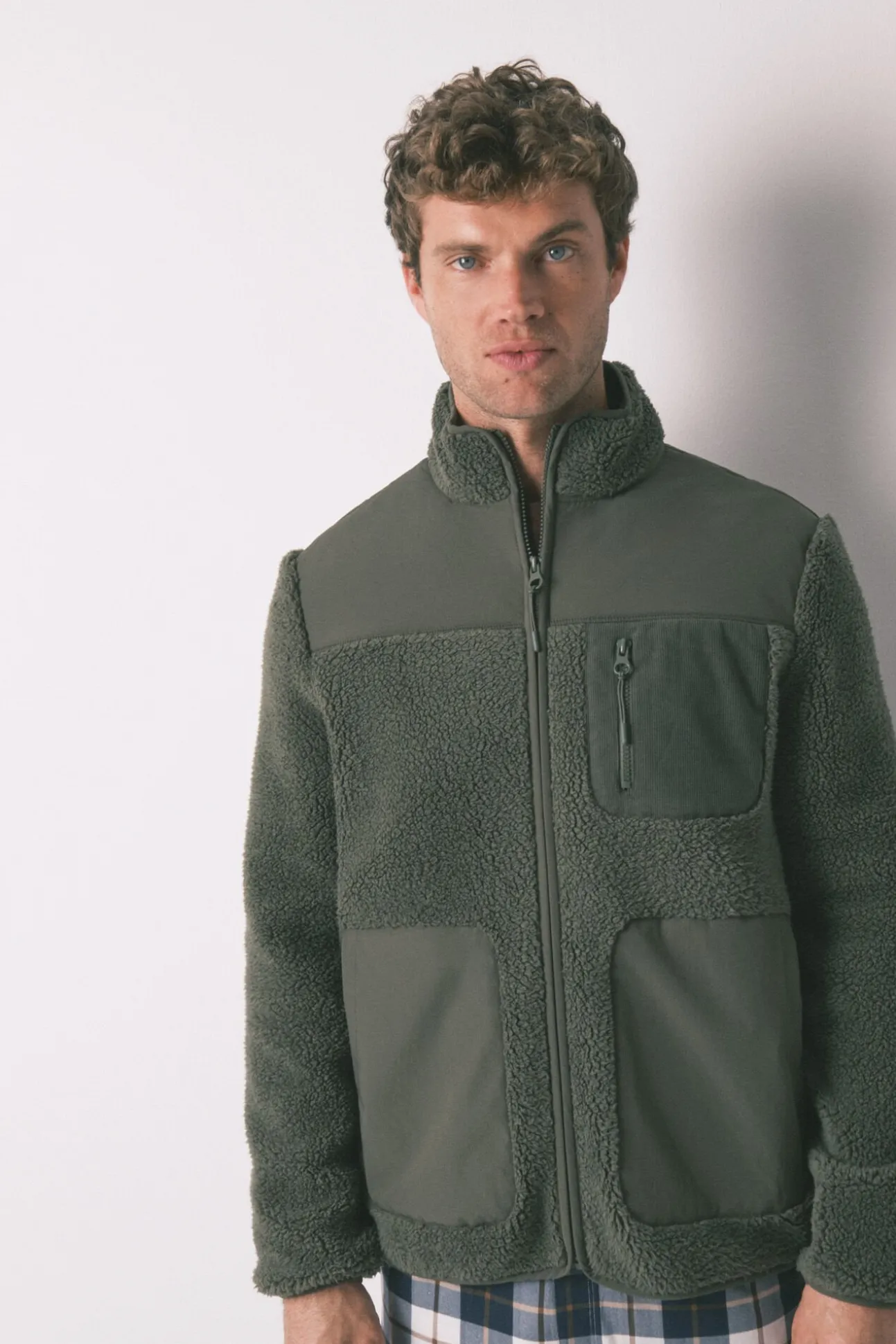 Bata corta hombre borreguito verde