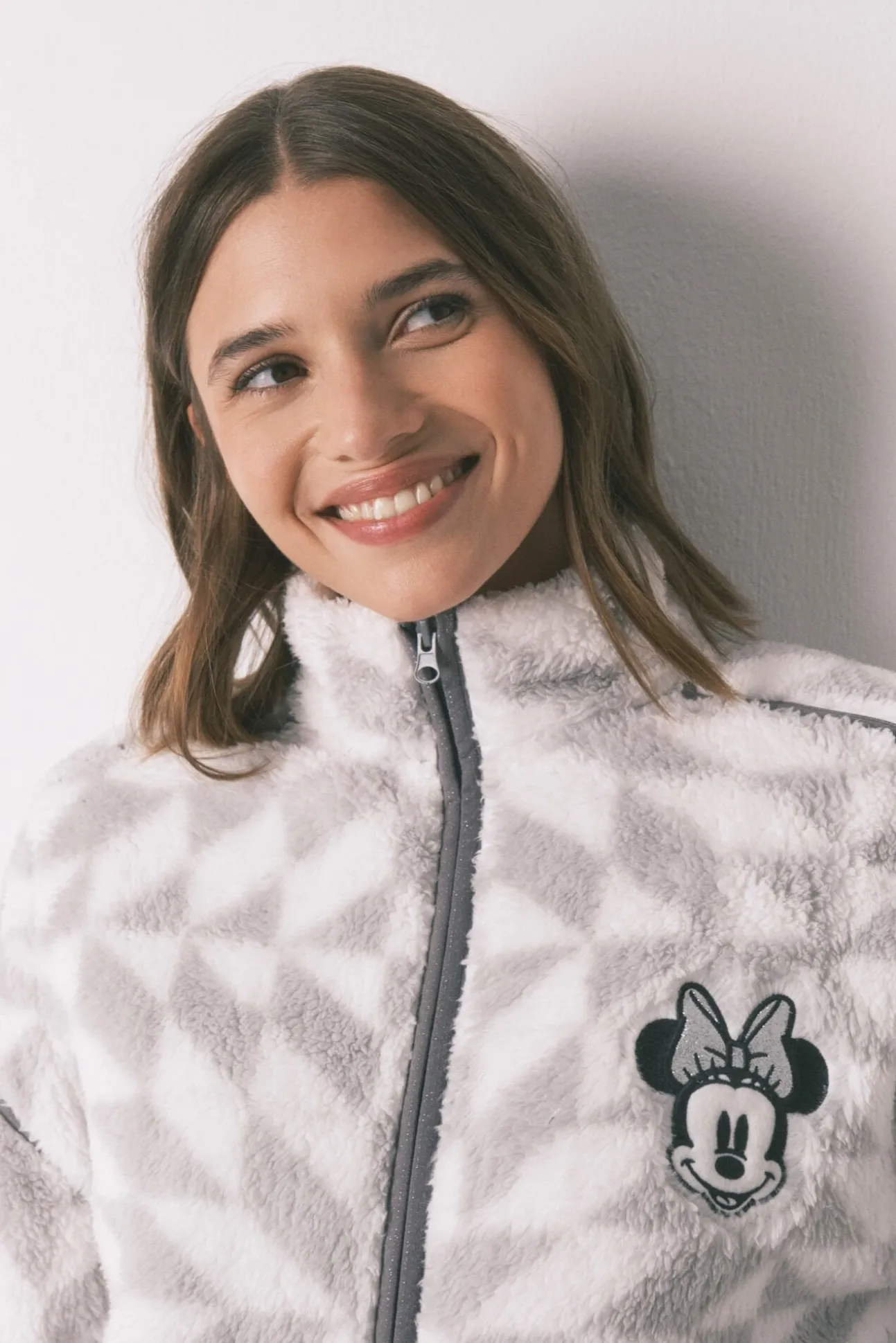 Bata corta pelo estampado Minnie