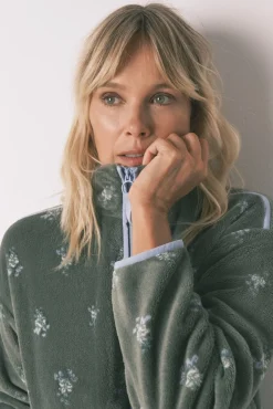 Bata corta polar flores