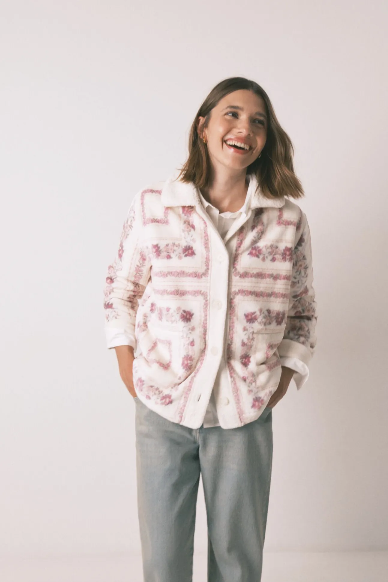 Bata corta polar rosa