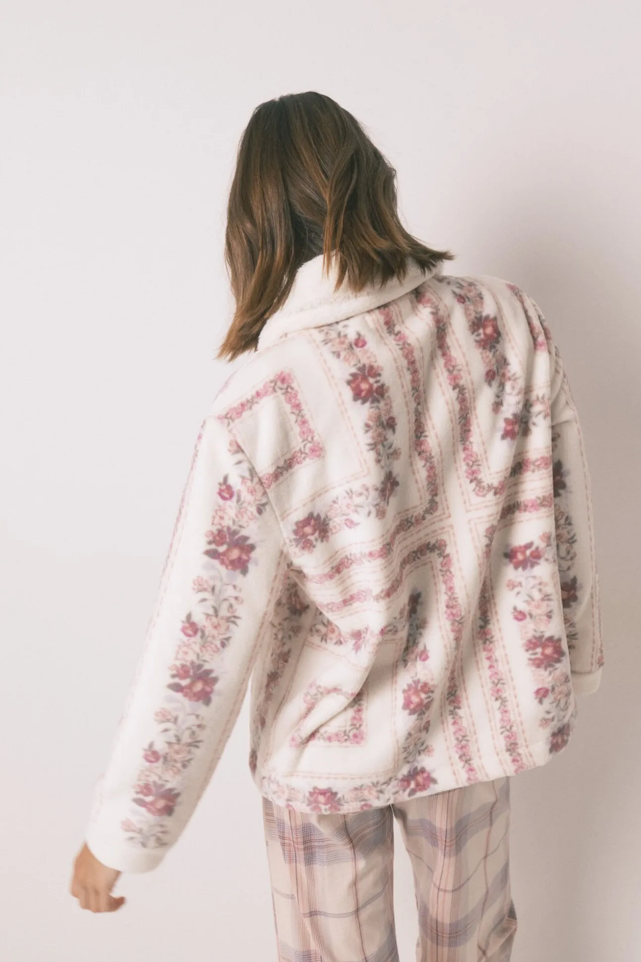 Bata corta polar rosa