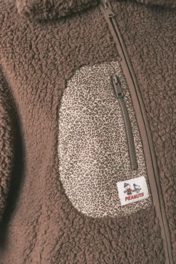 Bata corta poncho borreguito marrón Snoopy