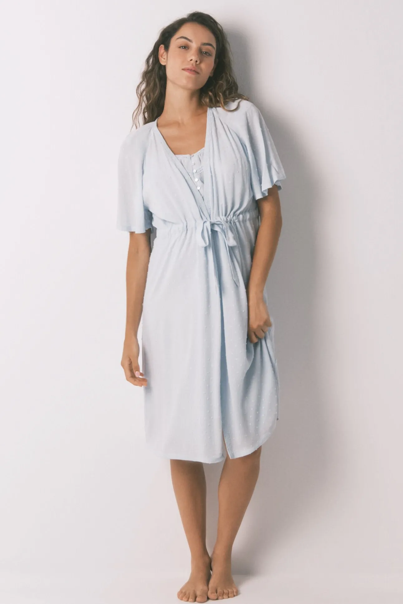 Bata larga "maternity" manga corta viscosa verde