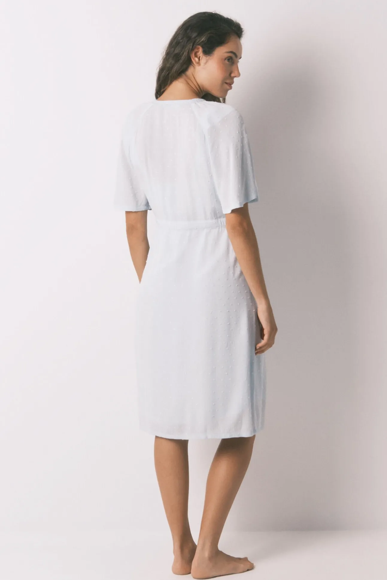 Bata larga "maternity" manga corta viscosa verde