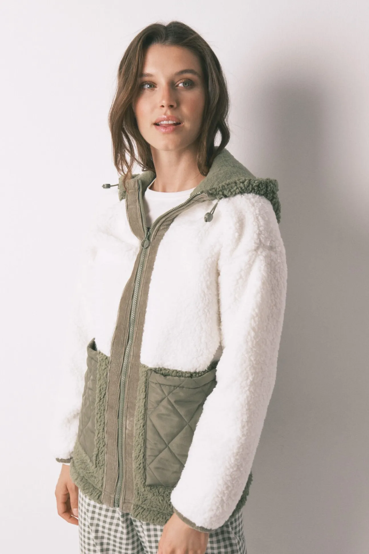 Bata midi borreguito block verde