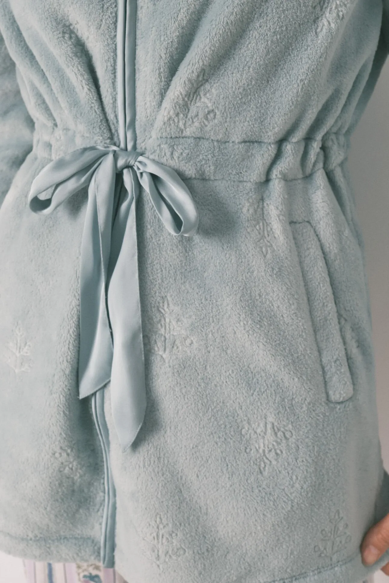 Bata midi polar flores verde